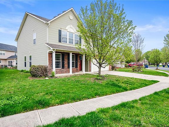 2nd image of 15463 Blair Ln