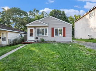 238 High St, Pontiac, MI 48342
