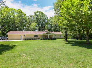 8880 Smithville Hwy, Sparta, TN 38583