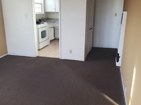 5th image of 6029 1/2 Brynhurst Ave