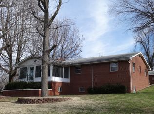 1502 S Baker Blvd, Carthage, MO 64836