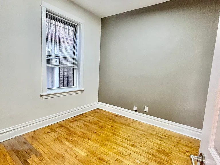 1435 N Ashland Ave #3R — Photo 8
