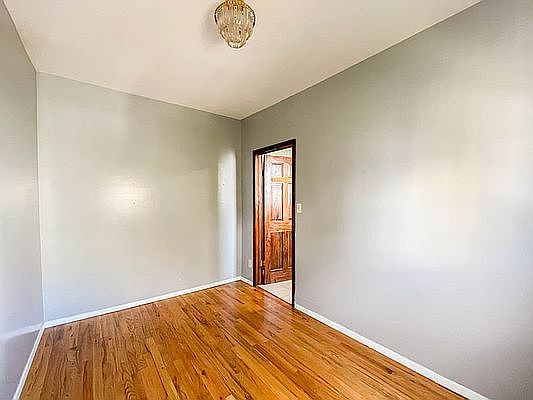 5th image of 25-50 22nd St #3H