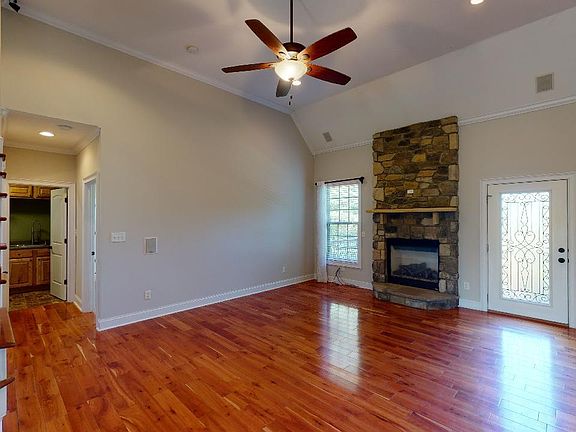 3rd image of 12625 Providence Glen Ln
