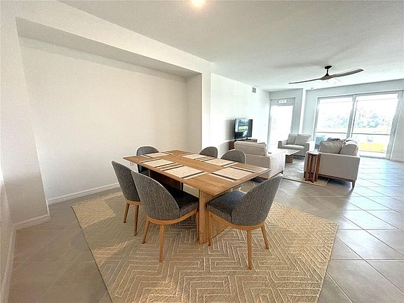4th image of 17620 Boracay Ct #102
