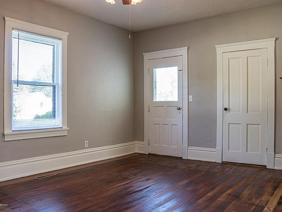 2nd image of 357 5th Ave SW