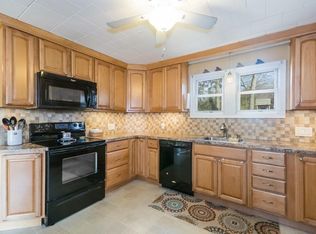 49 Eldridge St, Chicopee, MA 01013