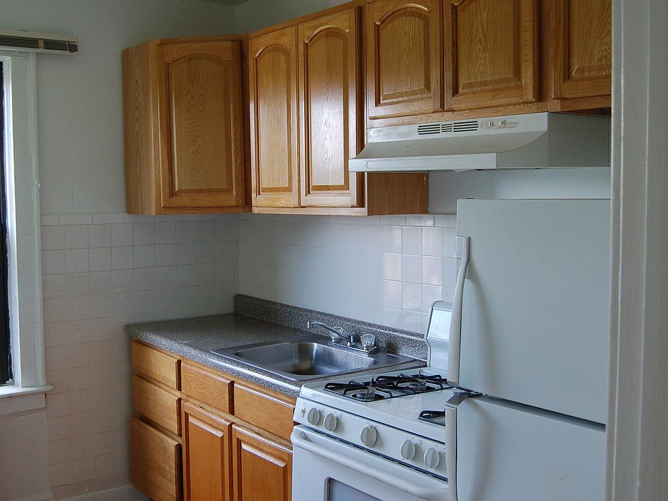 1st image of 411 Warburton Ave APT 3D