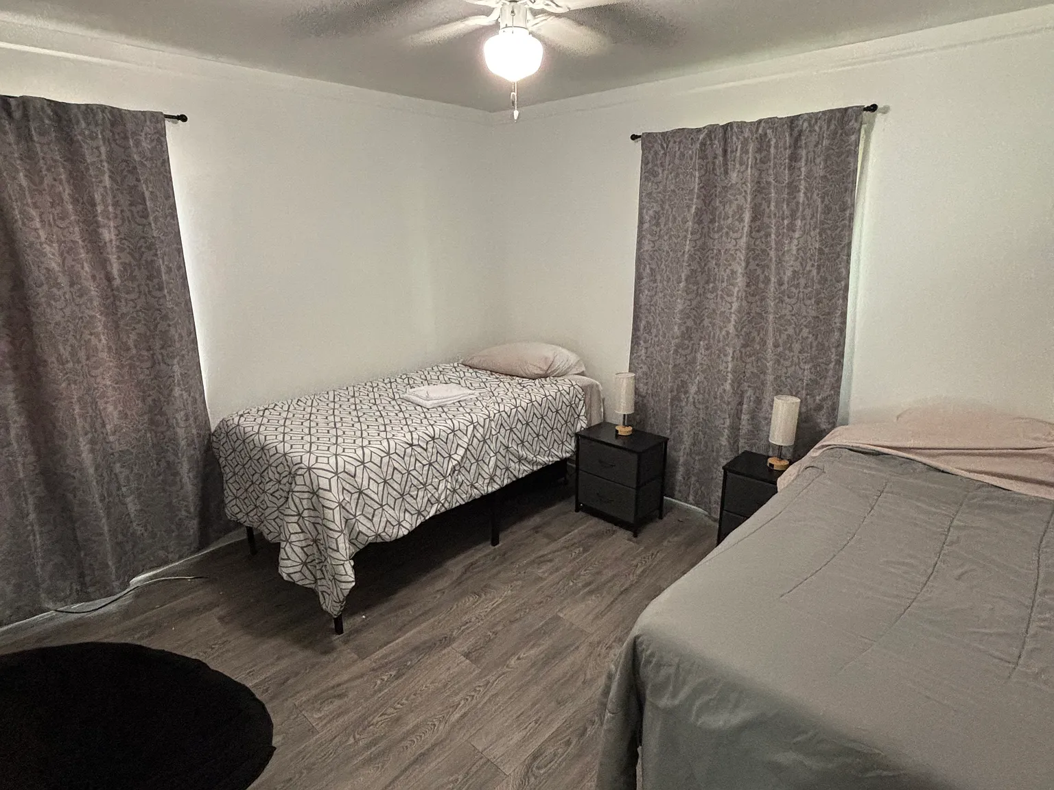 3 bed, 1000 sqft, $650 — Photo 2