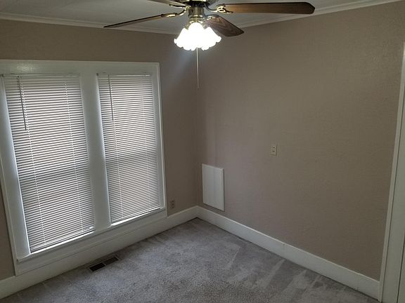 5th image of 203 E Duffy St