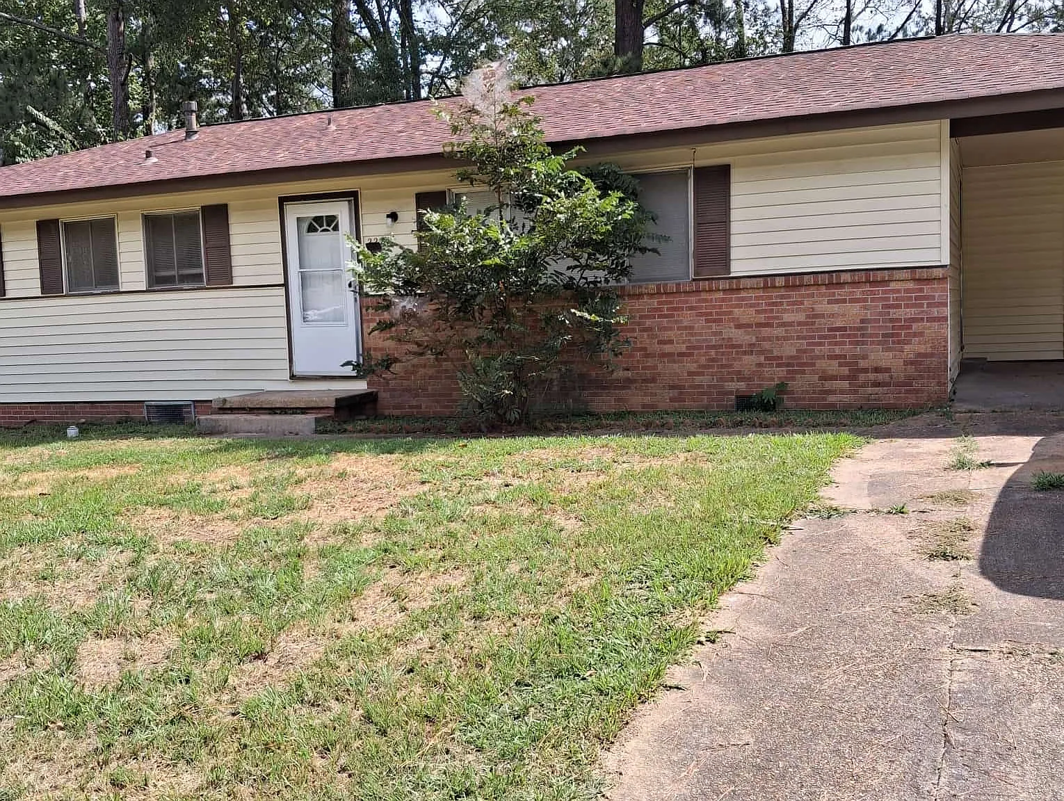 222 Rowland Avenue - 1 — Photo 1