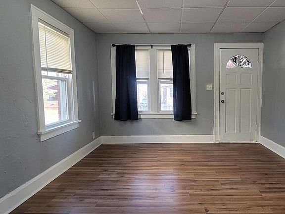 5th image of 808 Houghton St