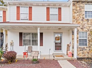 419 Rose Ct, Lakewood, NJ 08701