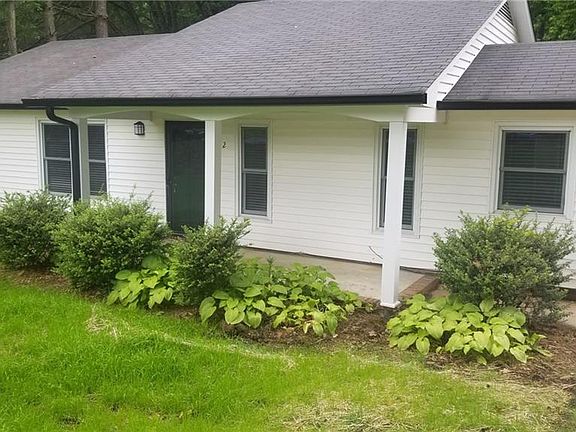 3rd image of 1712 Yarbrough Dr