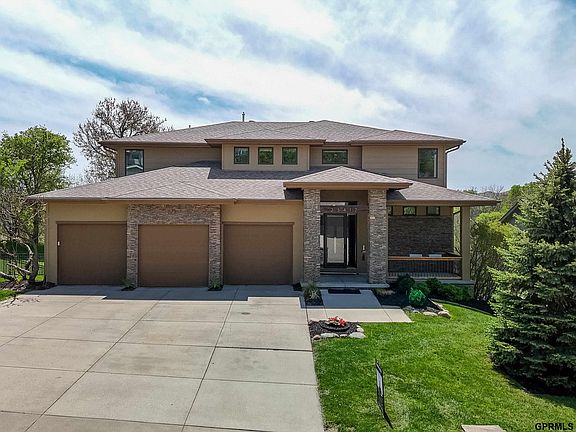 2nd image of 23417 Nancy Cir