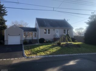 411 N 16th St, Kenilworth, NJ 07033