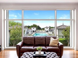 1 Tower Dr APT 203, Portsmouth, RI 02871