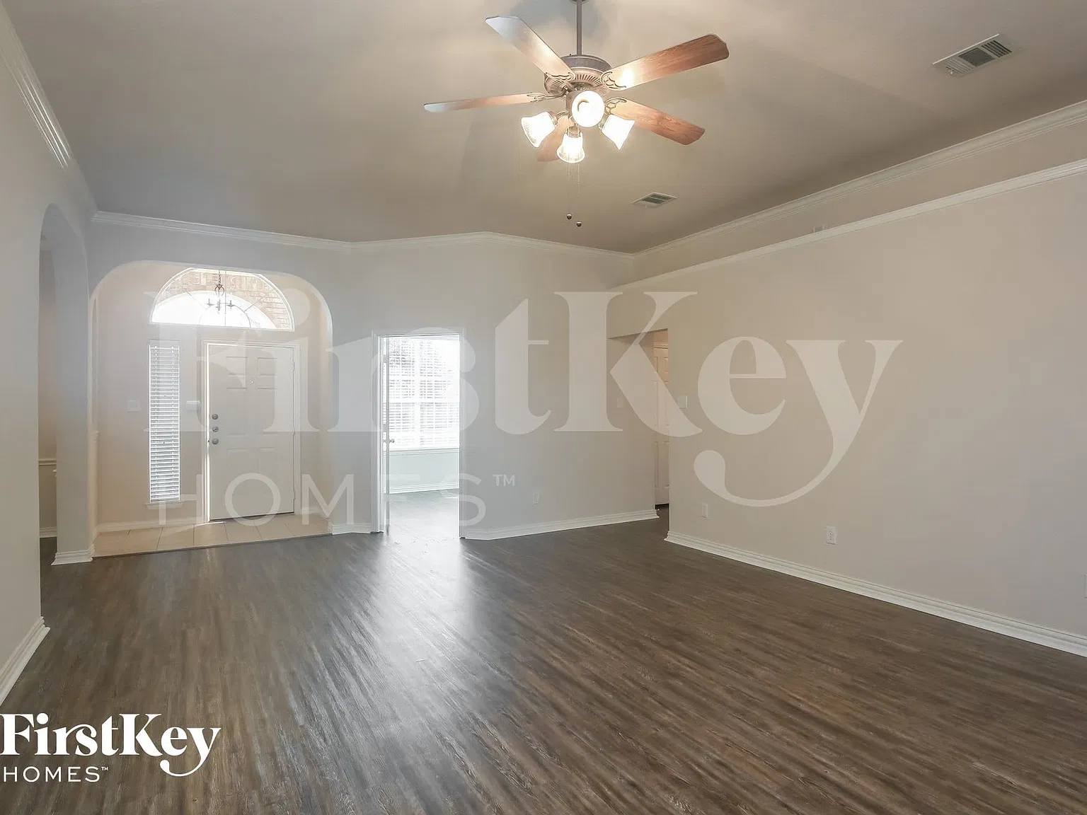 4 bed, 2.0 bath, 2137 sqft, $2,610 — Photo 3