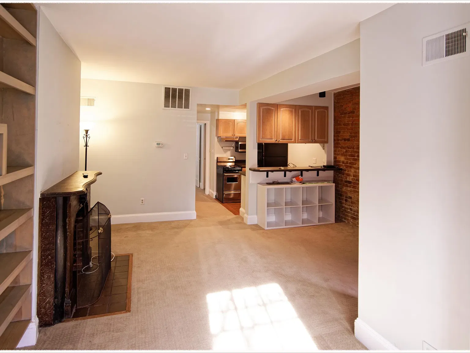 1503 R St NW — Photo 2