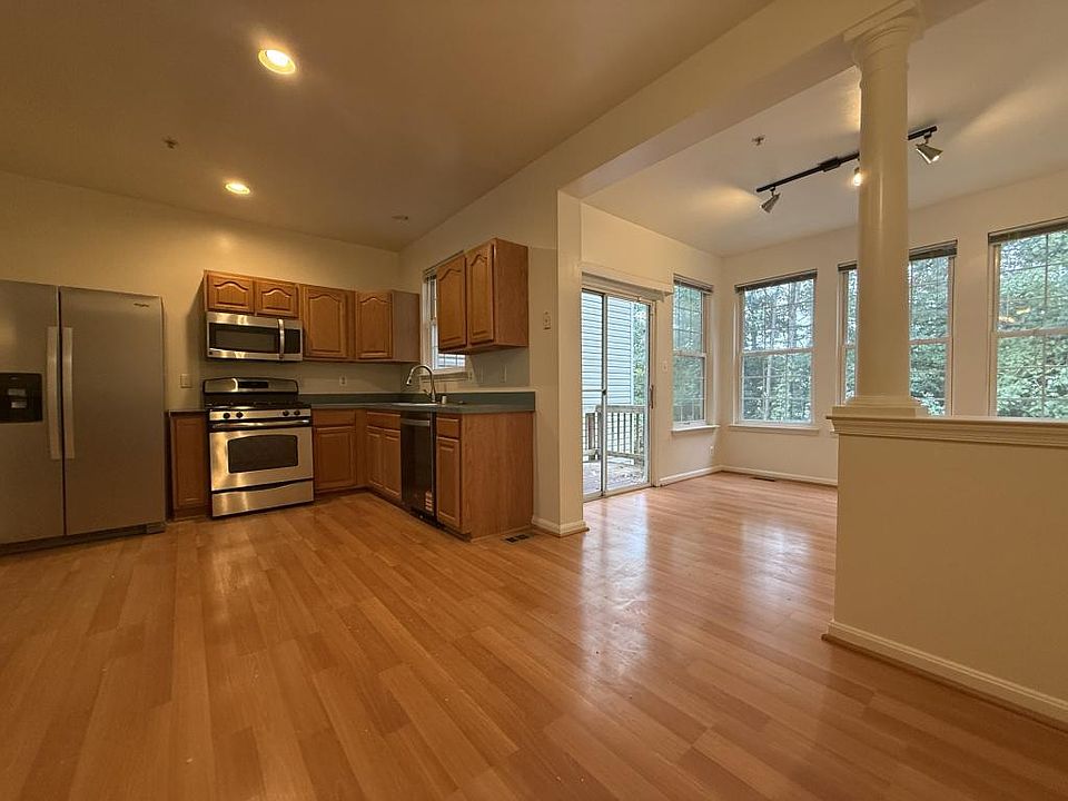 1st image of 192 Tilden Way