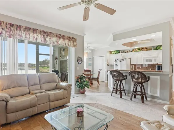 2910 Cypress Trace CIR #102, NAPLES, FL 34119