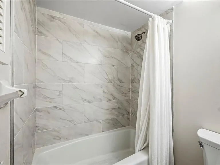 428 Meadowlark Ln #B — Photo 17