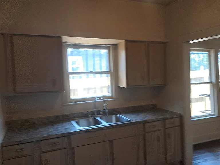 414 Gulf — Photo 9