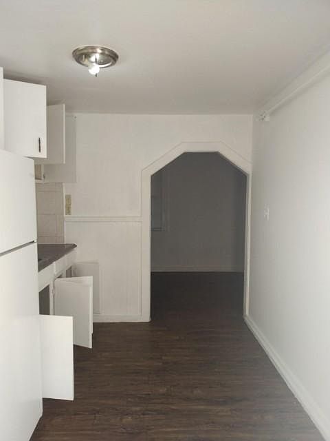 1st image of 150 N Clark Dr #6