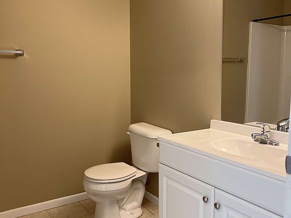 4th image of 613A W Market St APT 1