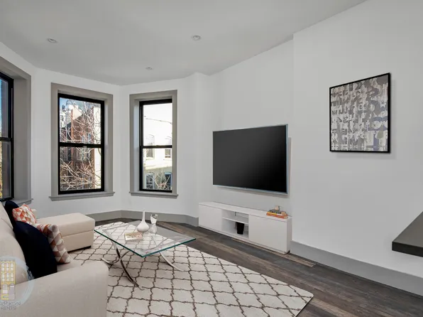 1961 Madison Avenue image 1 of 12