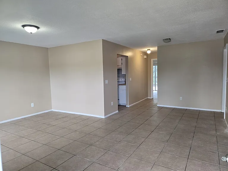 8018 Parrot Dr — Photo 2