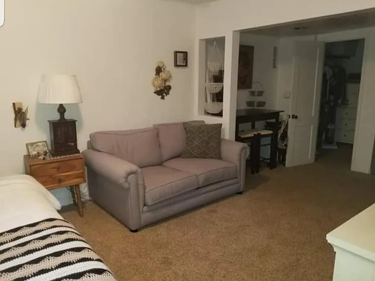 Fern Ave — Photo 11