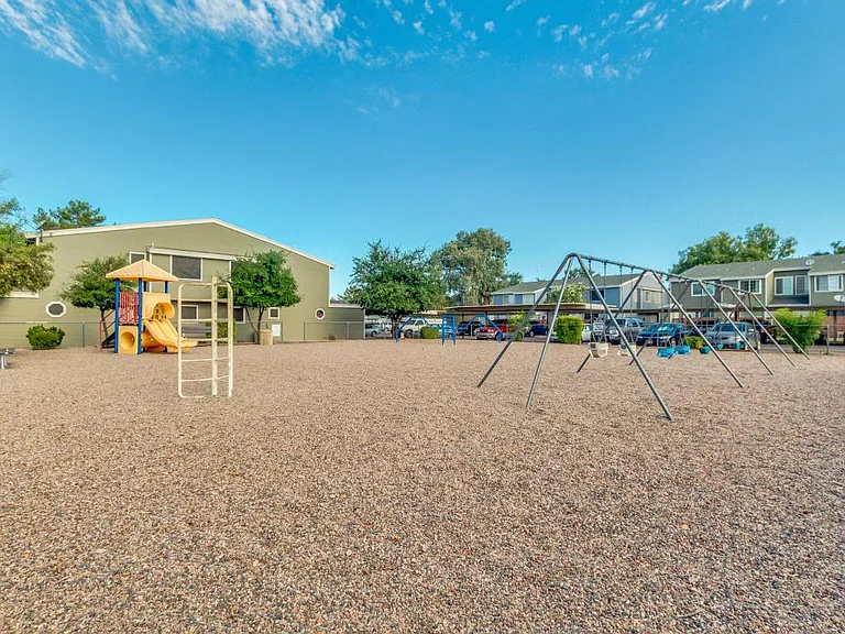 2301 E University Dr — Photo 20