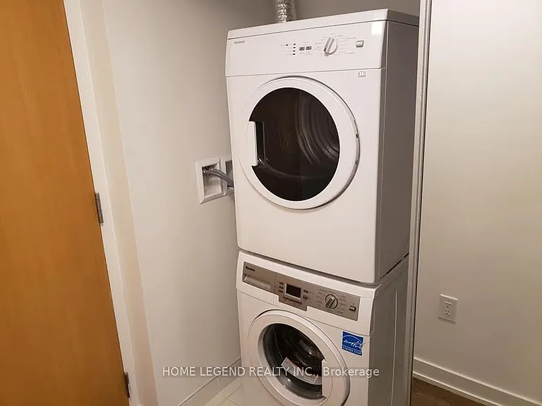 11 Wellesley St W #1510 — Photo 6
