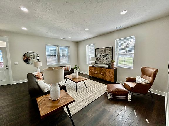 3rd image of 20602 Spence Dr Unit 101
