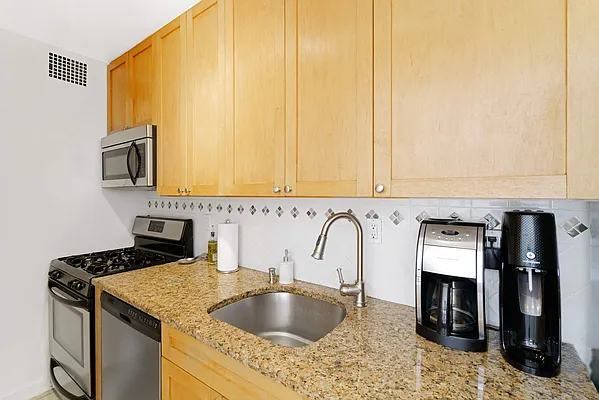 Sold by Compass | media 6