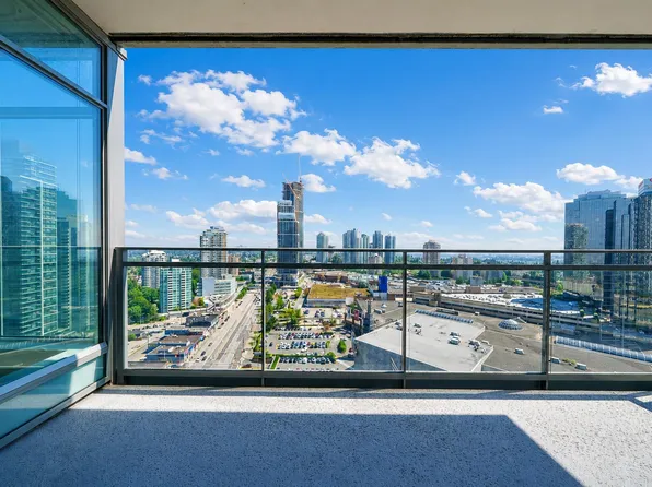 4688 Kingsway #2709, Burnaby, BC V5H 0E9