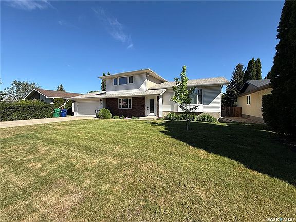 3rd image of 86 Duncan CRESCENT