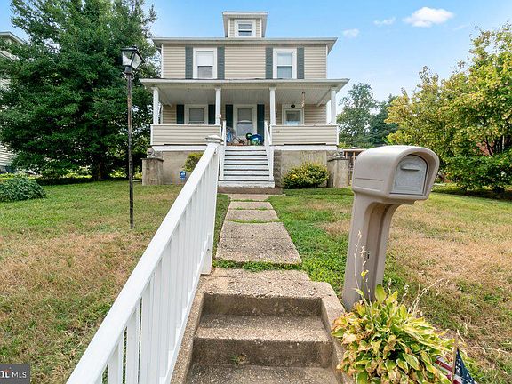 2nd image of 14 Wade Ave