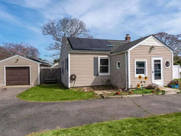 132 Chapel Avenue, East Patchogue, NY 11772