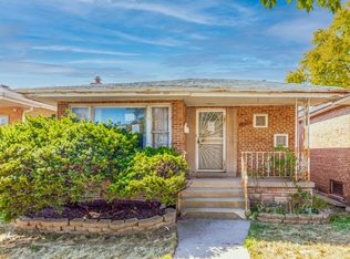 8942 S Anthony Ave, Chicago, IL 60617