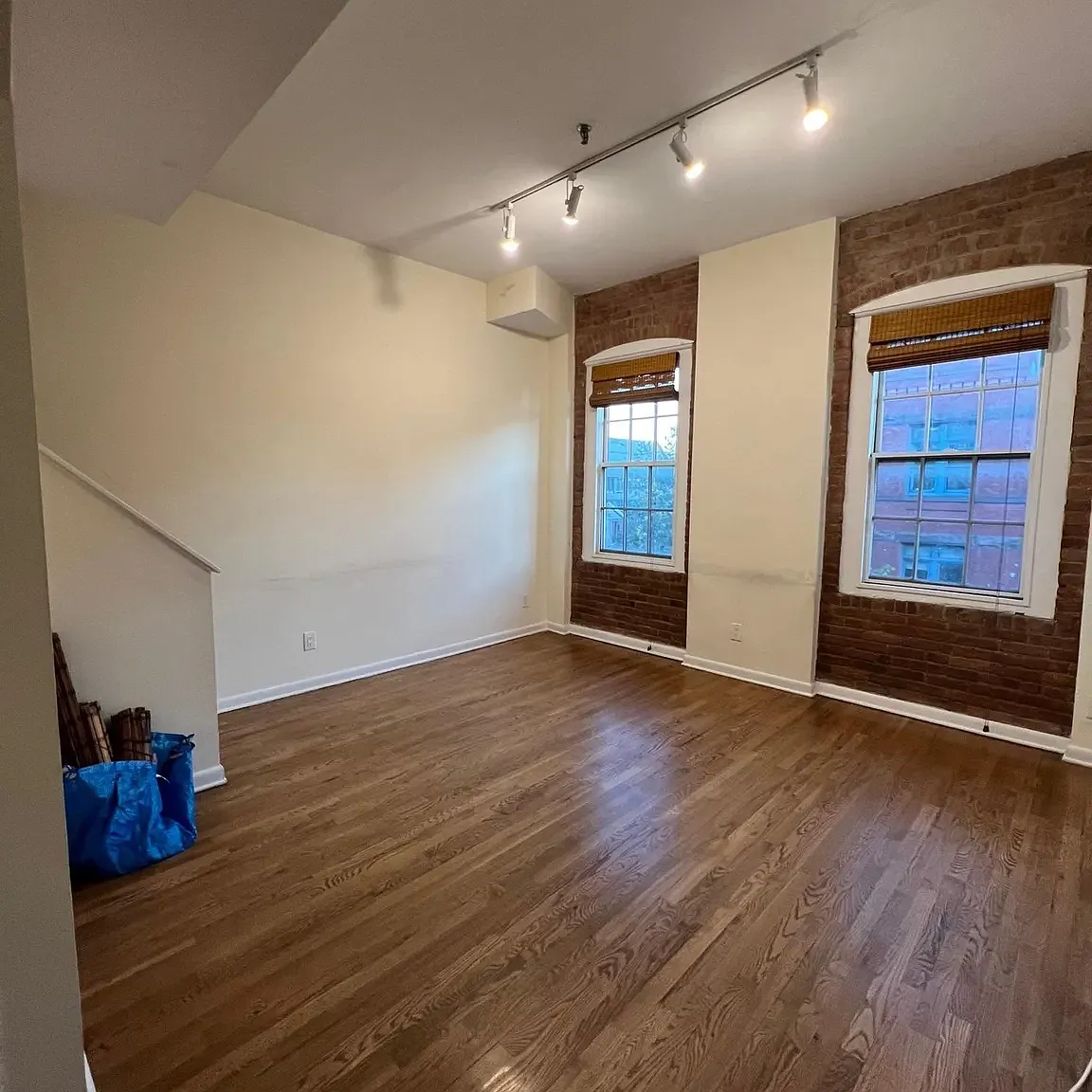 158 Wayne St — Photo 1
