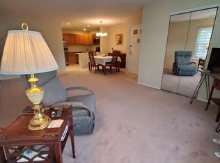 48 Honeysuckle Ln #219, Red Bank, NJ 07701