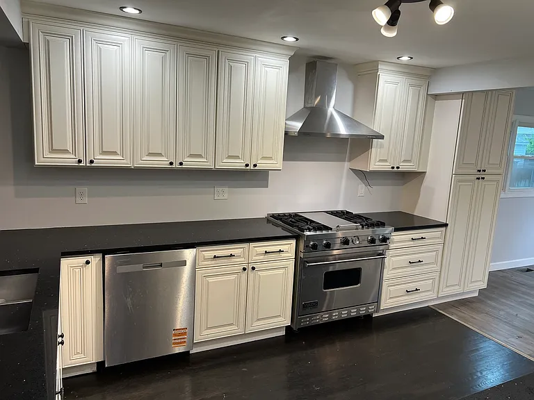 17 N Iowa Ave — Photo 12