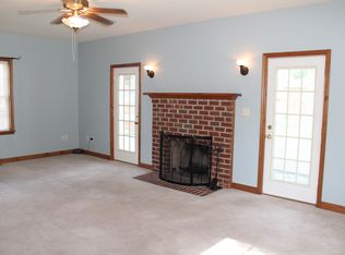 16 N Boxwood St, Hampton, VA 23669