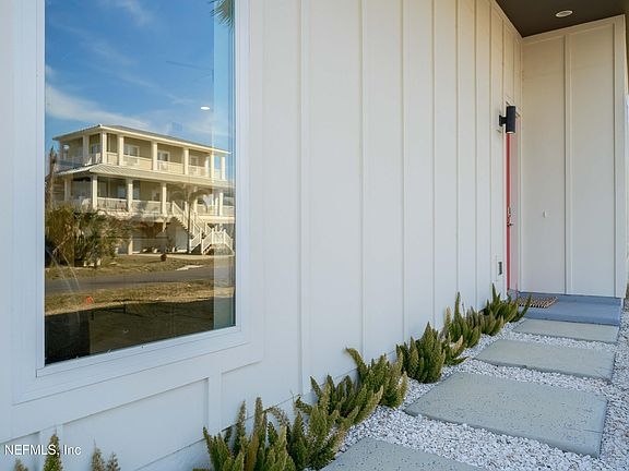 4th image of 28 FLAGLER Drive