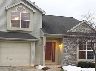 5742 Thornbriar Ln, Fort Wayne, IN 46835