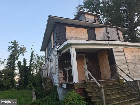 3rd image of 3305 Elgin Ave