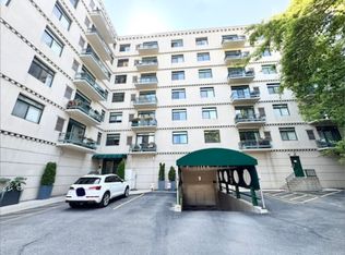 680 N Green St APT 706, Chicago, IL 60642