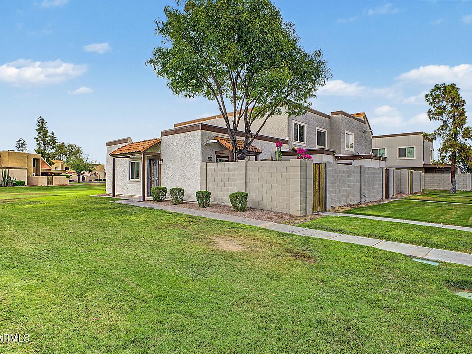 1st image of 952 E DIAMOND Drive